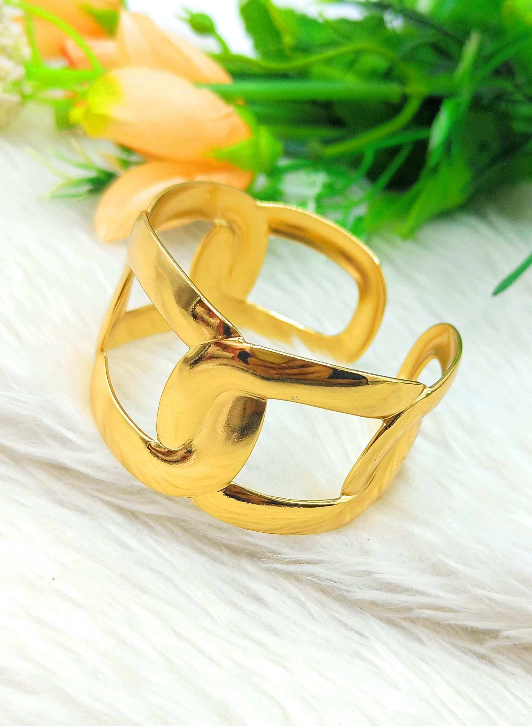 Chunky space block Hand cuff bracelet